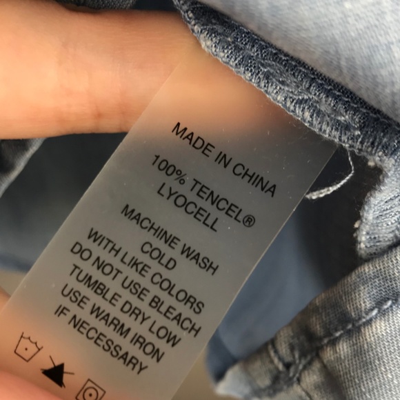 Vince Camuto Chambray Off the Shoulders Top - Picture 6 of 7